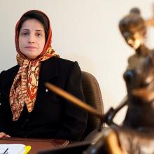 Nasrin Sotoudeh and 10 other political prisoners freed on the eve of Rohani's visit to New York